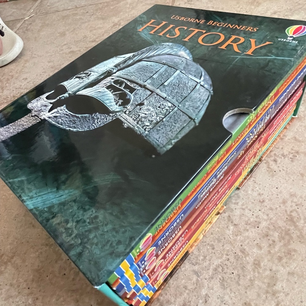 Usborne Beginners History Box Set - Dark Green Cover